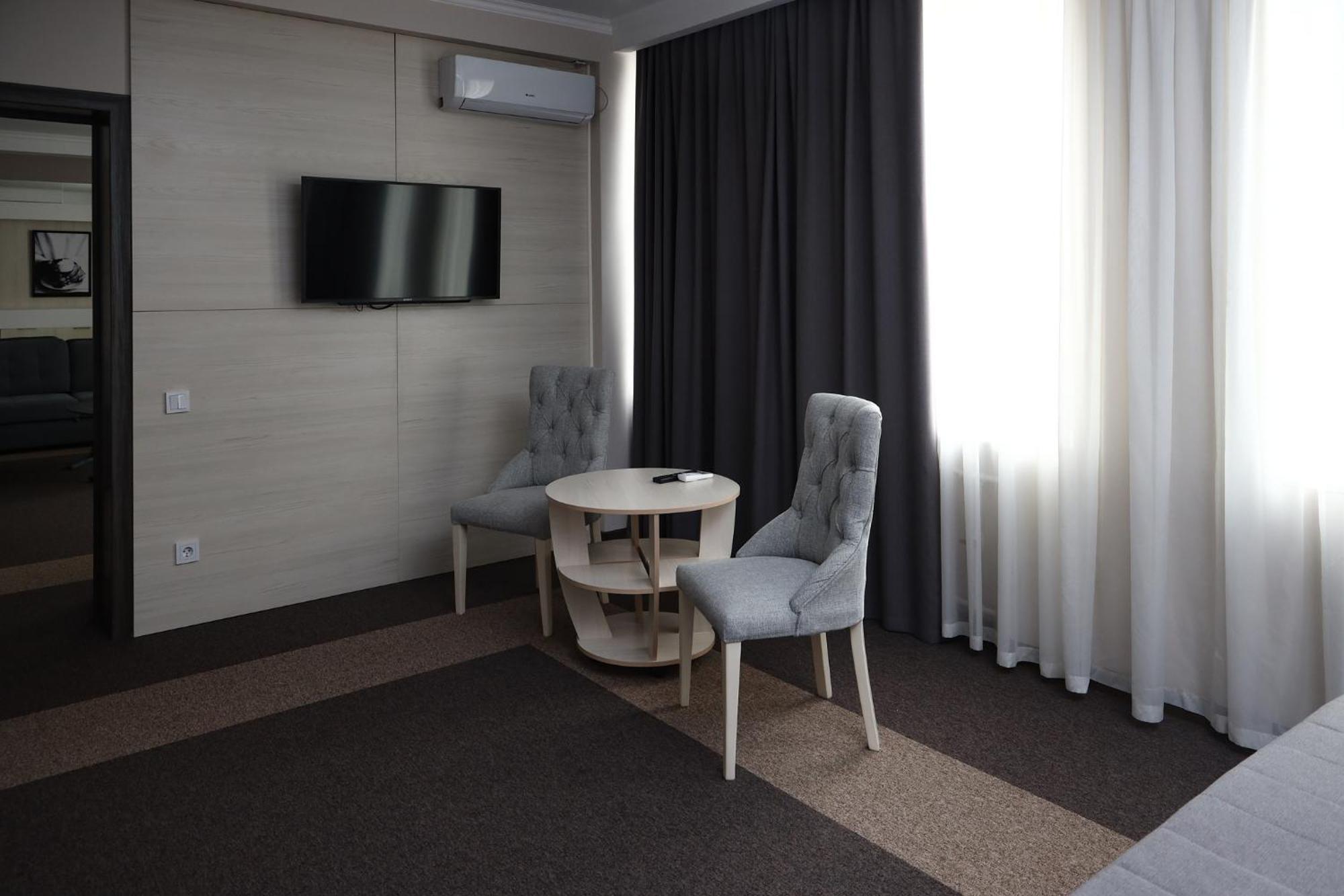 Meridian Karaganda Luaran gambar