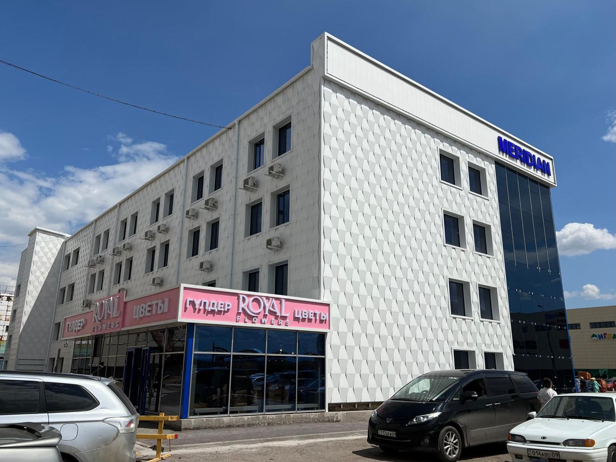 Meridian Karaganda Luaran gambar