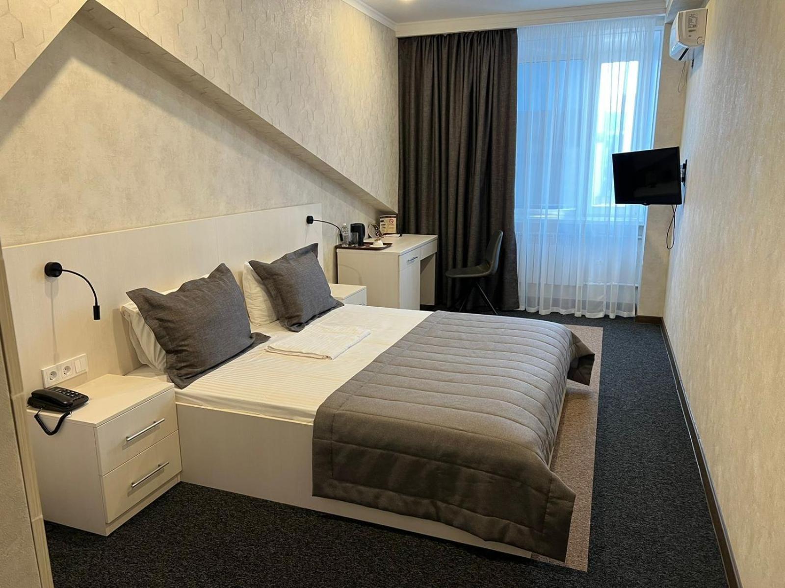 Meridian Karaganda Luaran gambar