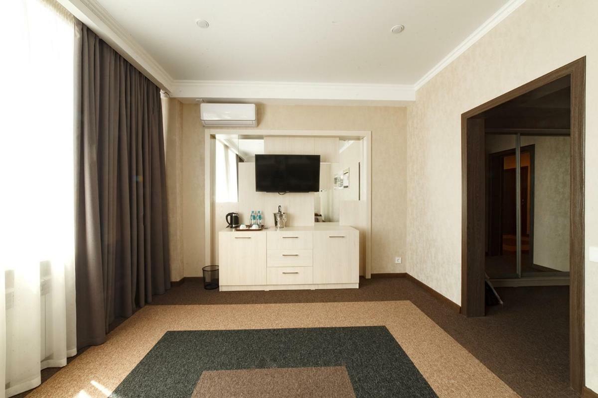 Meridian Karaganda Luaran gambar