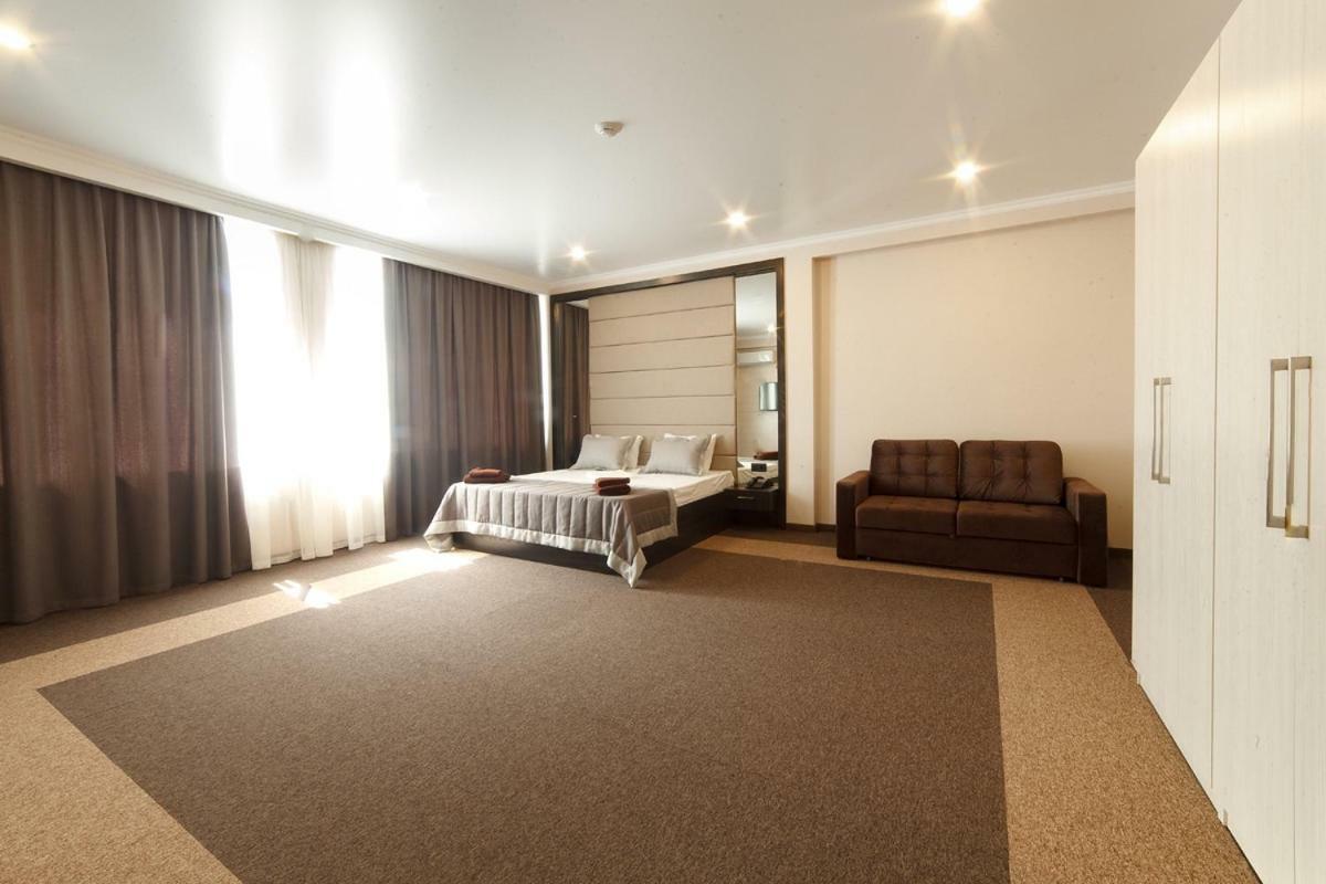 Meridian Karaganda Luaran gambar